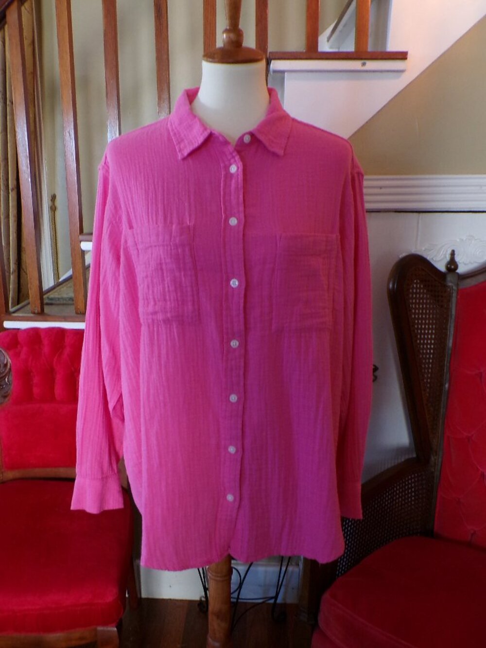 GAP NWT Women's Pink Cotton Gauze Button Up Shirt Size: Medium (relaxed)